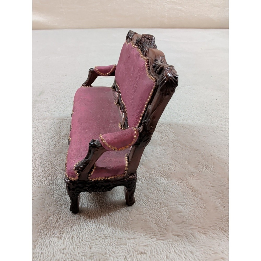 Miniature Victorian Dollhouse Sofa Pink Velvet Gold Trim Resin 1:12 Scale Couch - Picture 5 of 8